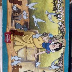 Snow White Vintage Puzzles/books