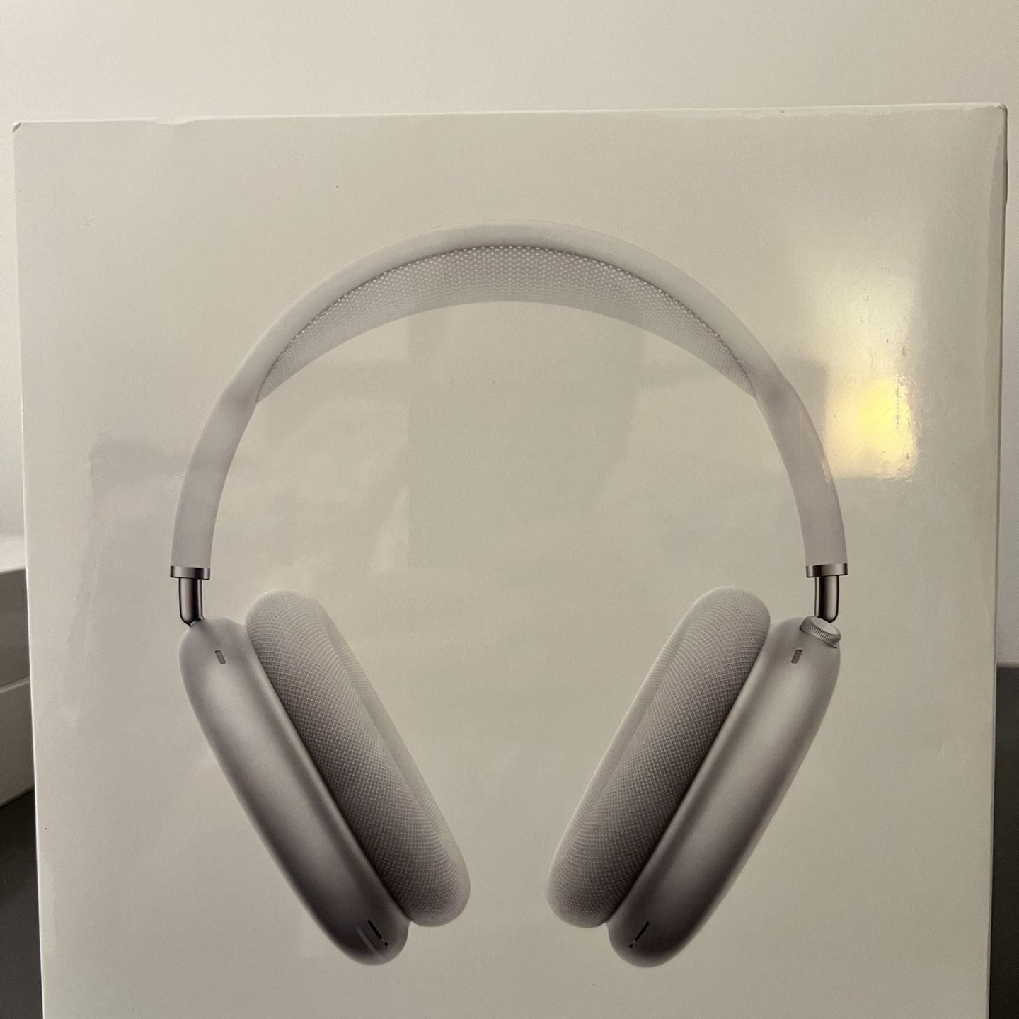 Airpods Max silver brand new. for Sale in Queens, NY - OfferUp