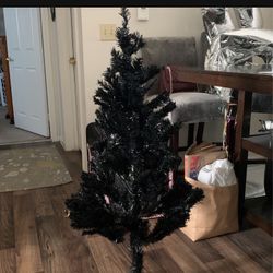 4 Foot Tall Christmas 