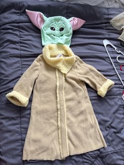 Baby Yoda Costume (2-3 Year Old)