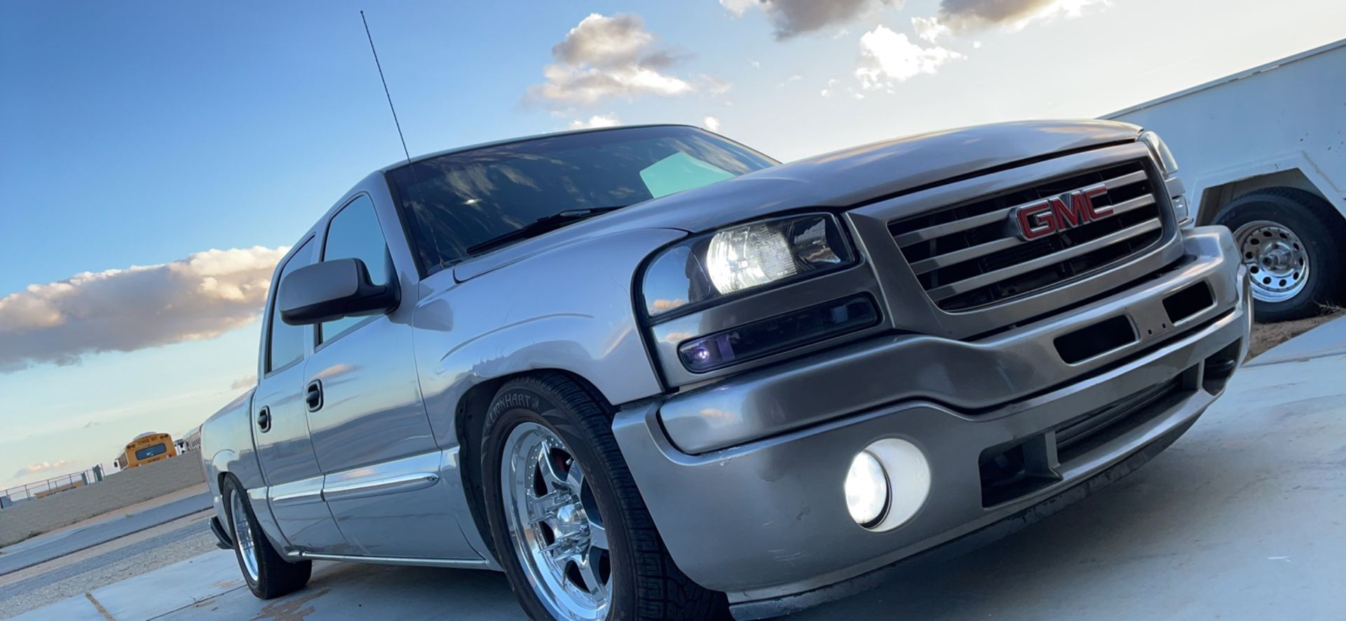 2005 GMC Sierra for Sale in California City, CA OfferUp