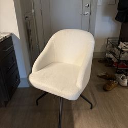 Modern Bouclé Accent Chair / Office Chair – Cream