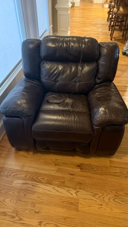 Living room- Leather set
