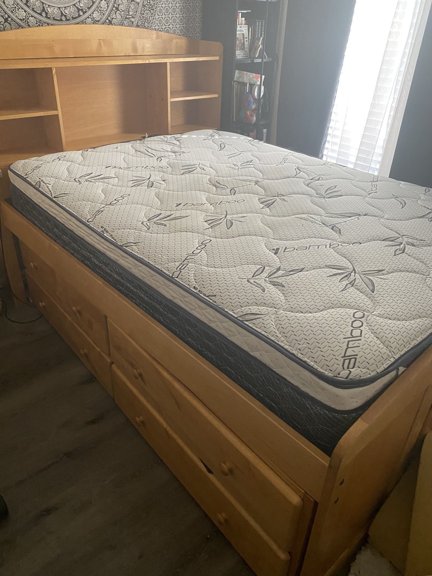 Solid Wood Storage Bed With 8 Drawers & USB Charging Must pick Up