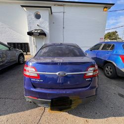 2015 Ford Taurus