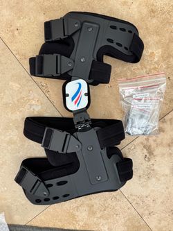 Hinged Knee Brace with Flexion/Extension Stops