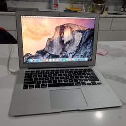 MAC AIR 2015 LIKE NEW (INV. M1299)

