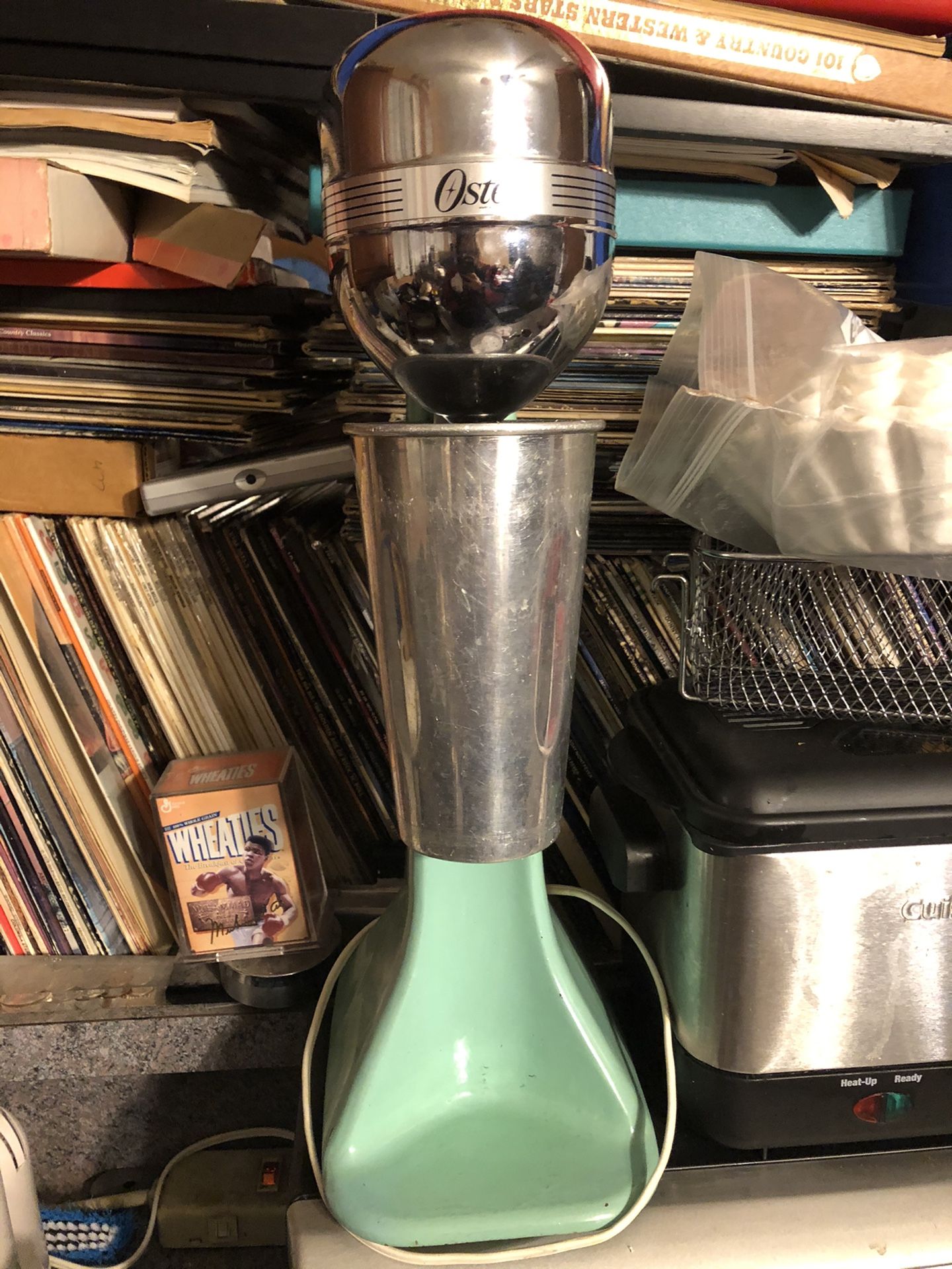 Oster Heavy Duty Commercial / Milkshake mixer 150 for Sale in Burbank, IL OfferUp