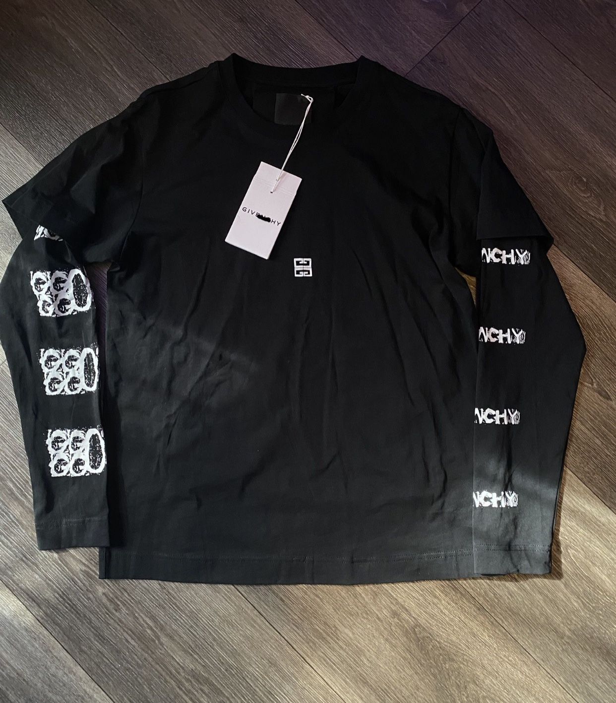 Gvnchy Long Sleeve