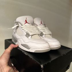 Jordan 4 Oreo Size 9.5