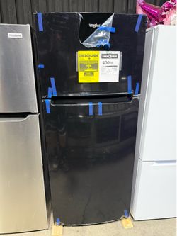 Brand new Whirlpool 28 in. 18 cu. ft. Freestanding Top Freezer Refrigerator in Black with Total Coverage Cooling
