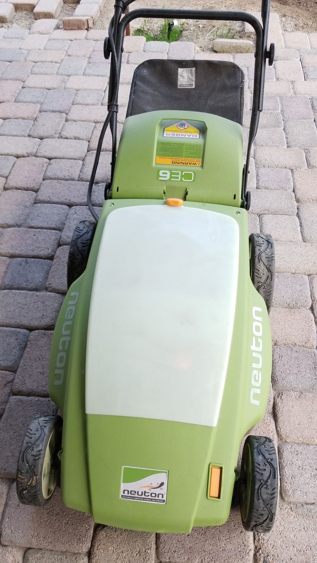 Neuton lawn mower ce6 hotsell