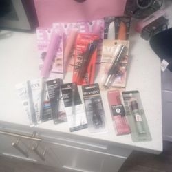 Makeup-Mascara,Eyeliner