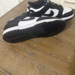 Black and white Panda Nike Dunk