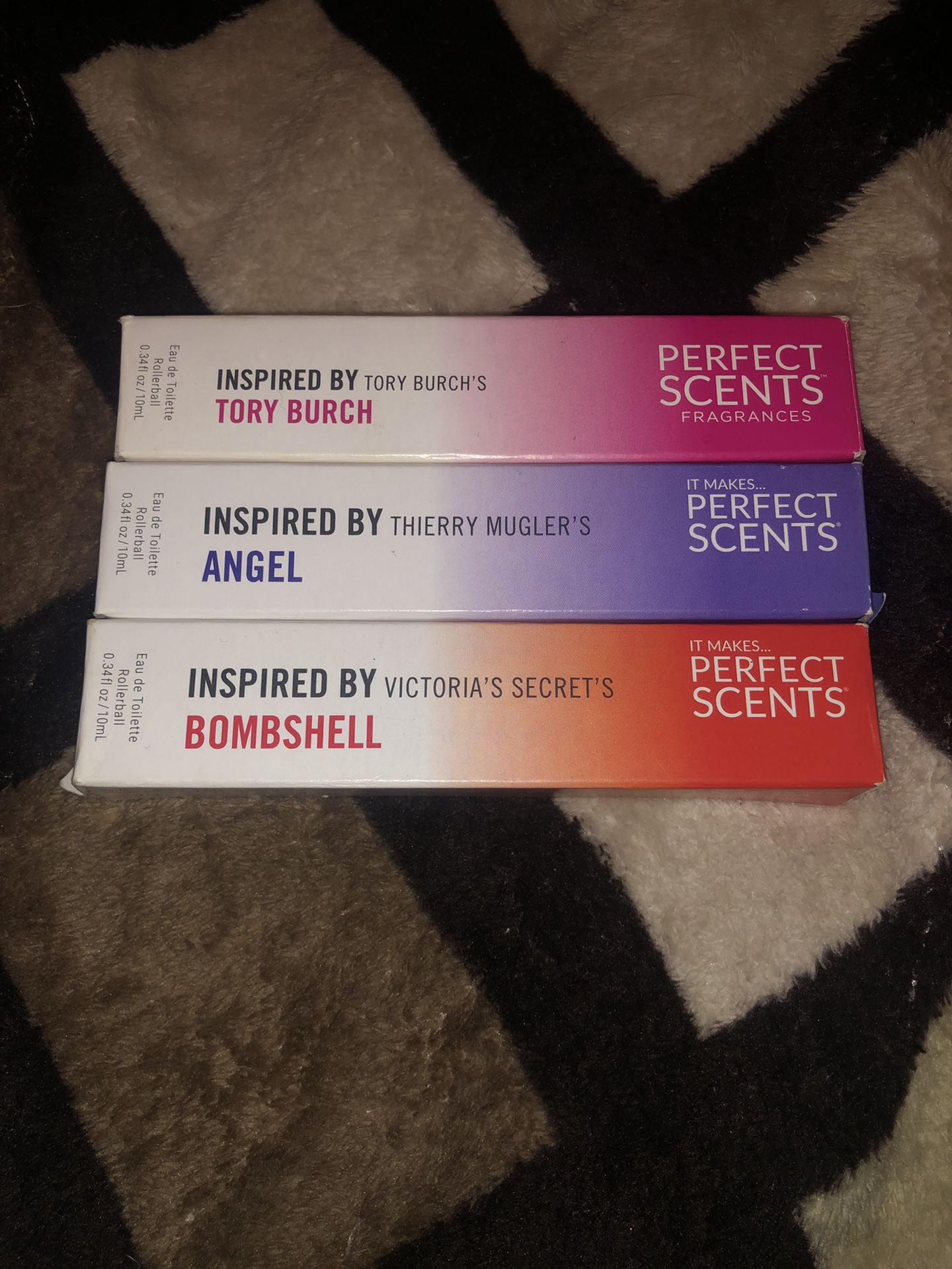 *BRAND NEW PERFECT SCENTS PERFUME ROLLERS*