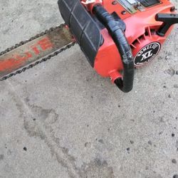 Homelite 16xl Chainsaw And Ever Start 15 Amp Battery Charger