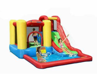 Jump and splash adventure bounce house