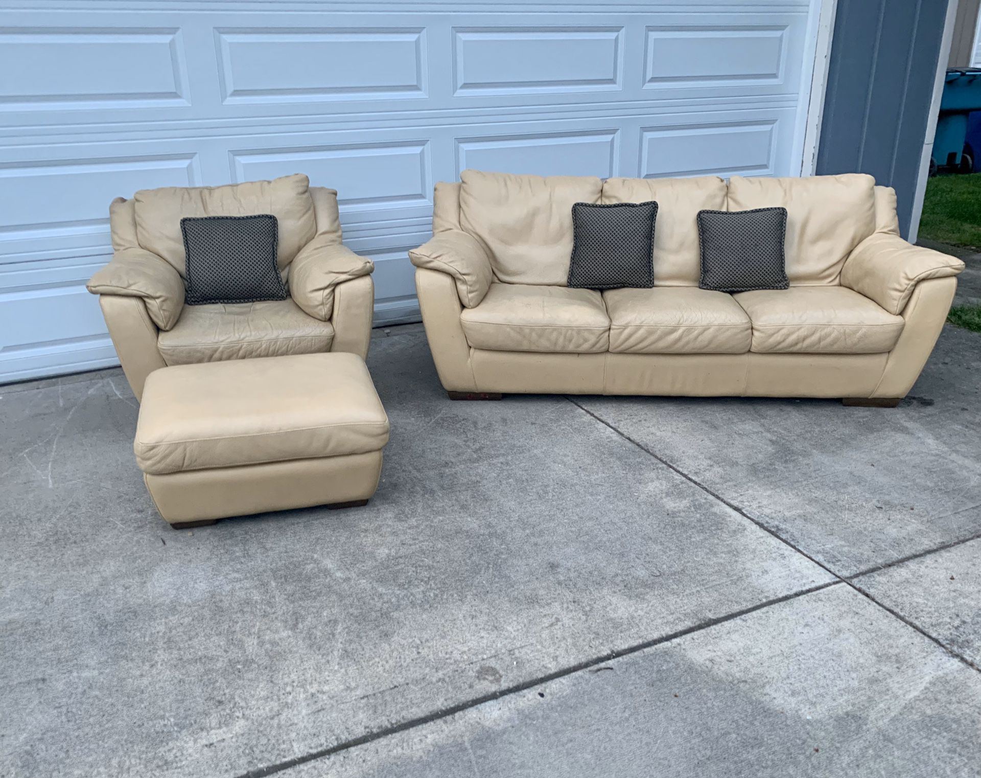 Modern modern real leather couch and matching chair **MUST SEE**