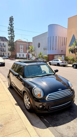 2013 Mini Cooper Hardtop Clean Title – Runs & Drives – Needs Head Gasket Repair