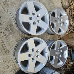 17x7.5. 5x5.0 Jeep Cherokee 