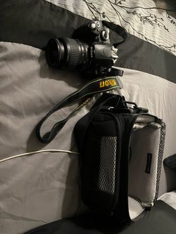 Nikon D-40 Cameras