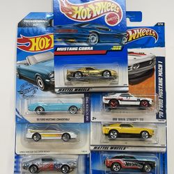 HOT WHEELS ASSORTED MUSTANG