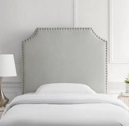 Grey Faux Linen Twin/Twin XL Powered Studded Headboard