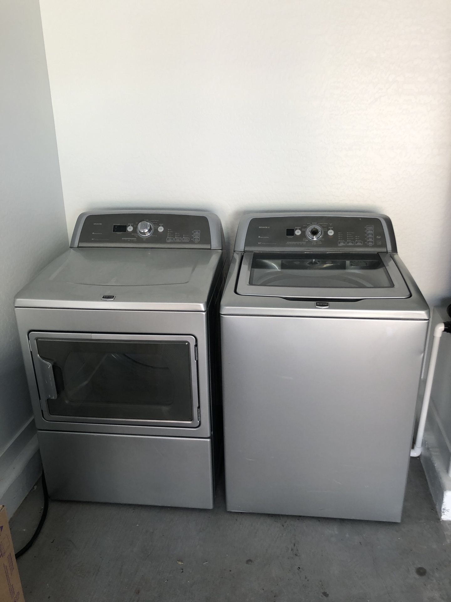 Maytag Bravos X washer & dryer