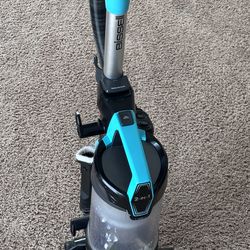Bissell MultiClean Allergen Lift-Off Pet Vacuum