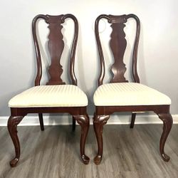 Set of 4 Queen Anne Dining Room Chairs 