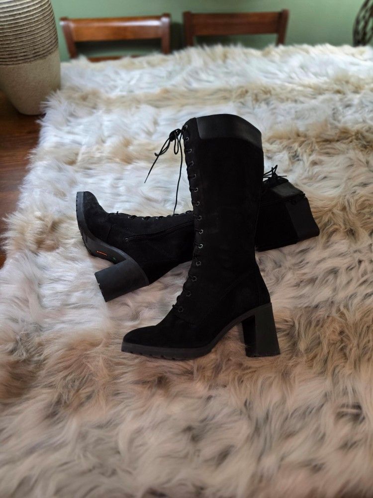 Timberland Black Lace Up Boots for Rugged Style