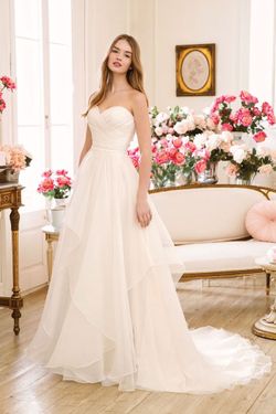 Brand New Strapless Wedding Dress