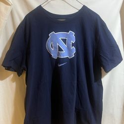 UNC Tar Heels Nike The Nike Tee Navy Logo Size XXL Used Good Condition $25 Meet Up In Irving @dfwgoods
