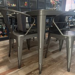 Metal Industrial Table  And 4 Chairs 