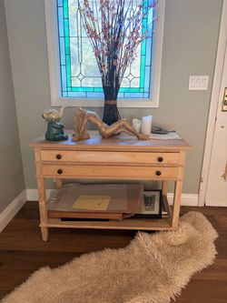 Pine desk