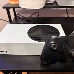 xbox series s with controller