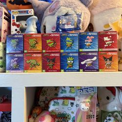 hello kitty ninjas tirtle mcdonalds toys 