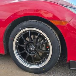 17x7.5 Revolution Rines Y Llantas 235/45/17 Ferentino 