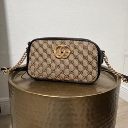 Authentic Gucci Purse 