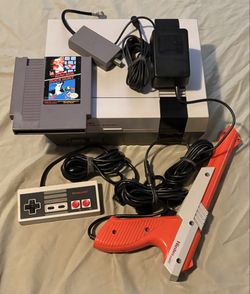 Nintendo Entertainment System with Mario/Duck Hunt Game