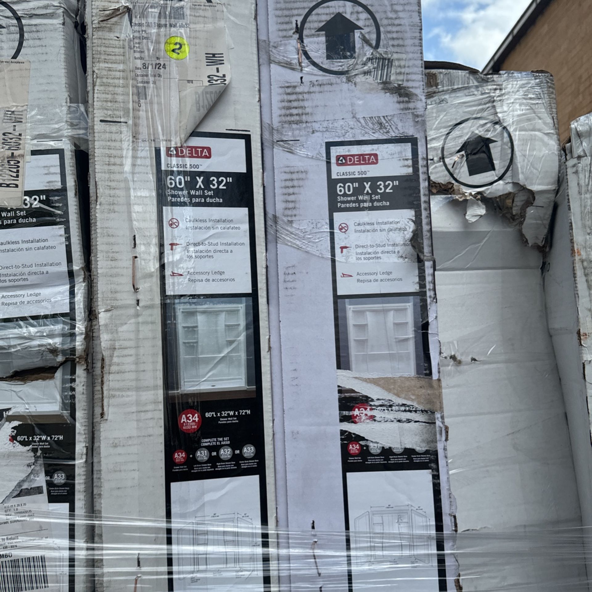 Delta Classic 500 60 in. W x 73.25 in. H x 32 in. D 3-Piece Direct-to-Stud Alcove Shower Surrounds in High Gloss White