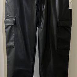 Woman’s Faux Leather CARGO JOGGERS (XL) NEW!!!