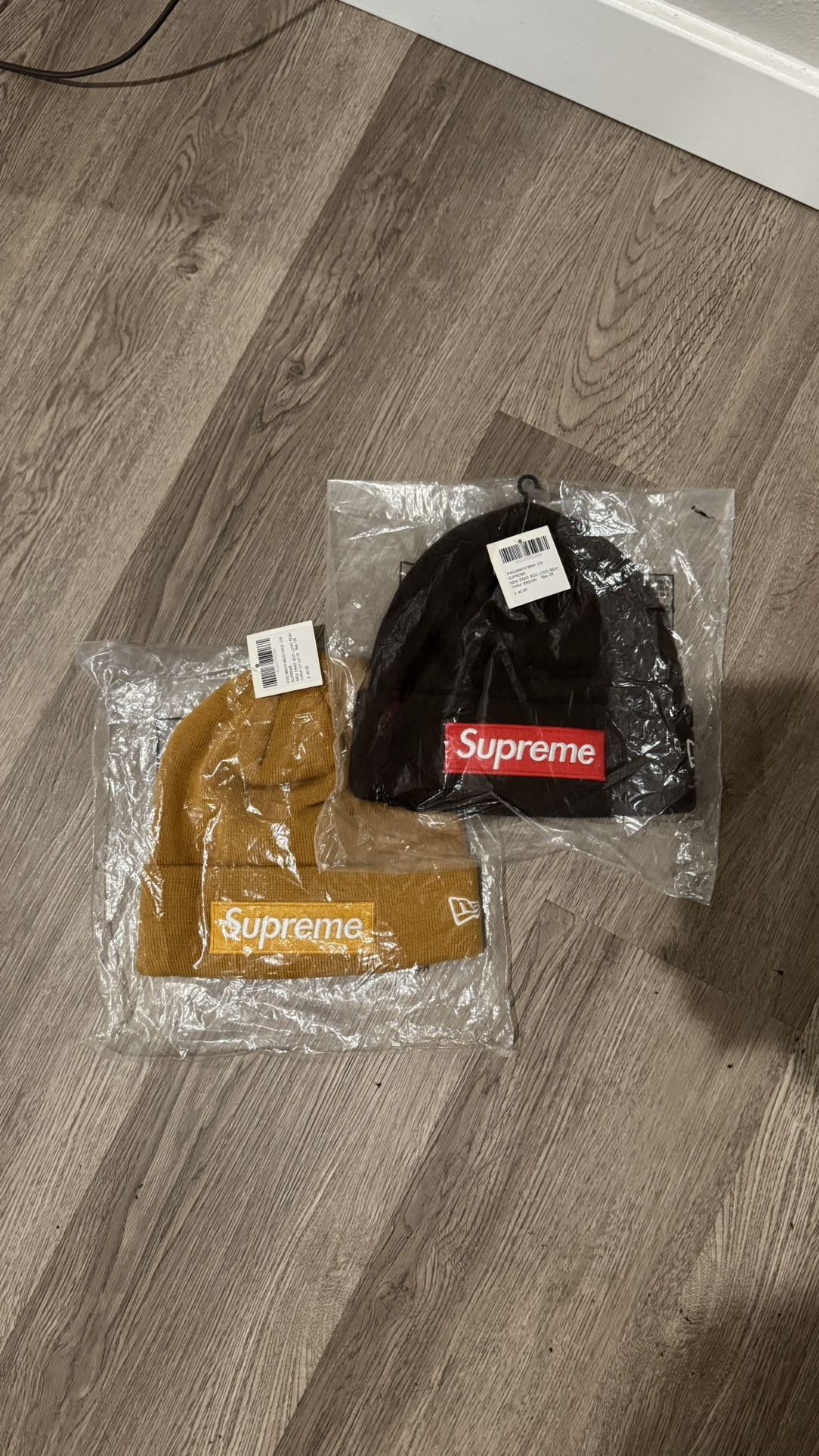 New Era Supreme Box Logo Beanie