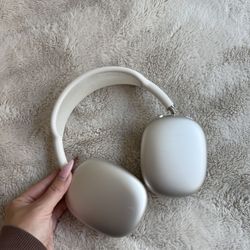 Airpod Max’s