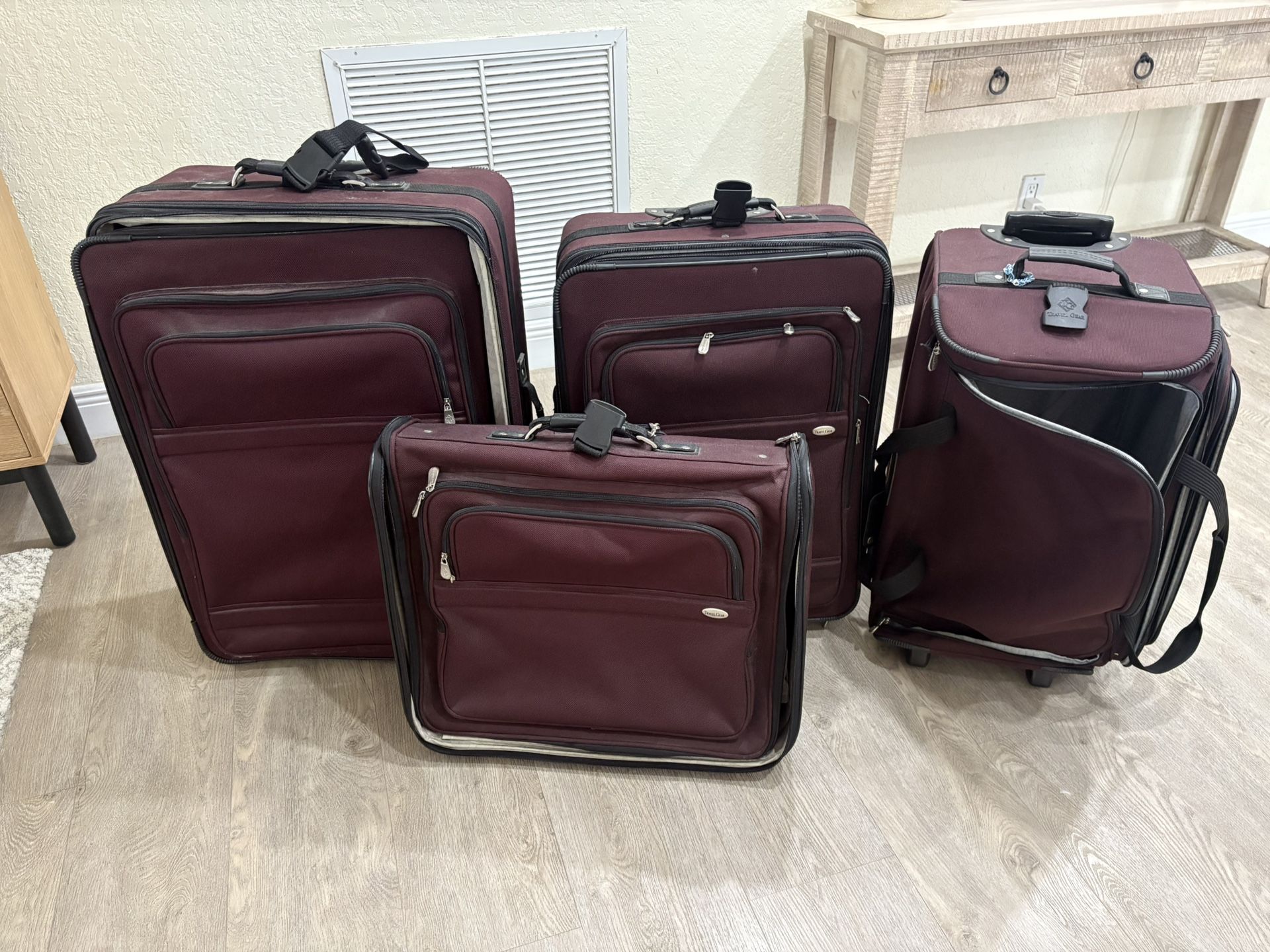 Matching Travel gear suitcase set