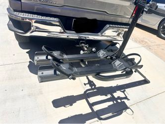 Yakima Onramp LX.    E bike hitch rack