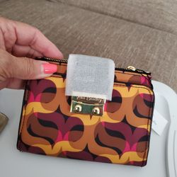 Vera Bradley New Wallet, Has Tags