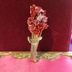 Vintage Brooch Pin Goldtone Dozen Red Roses 2.25" DM97 F8