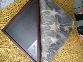 American Flag W/glass Case