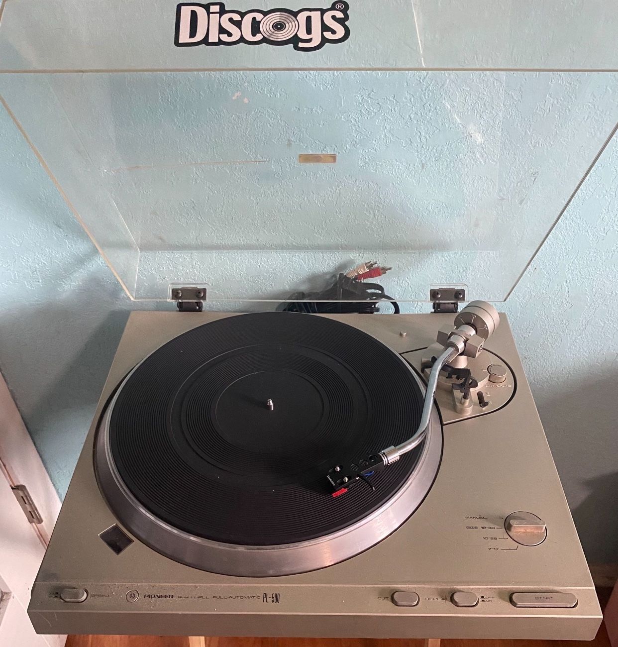 Pioneer Turntable With 83 Vinyl Records